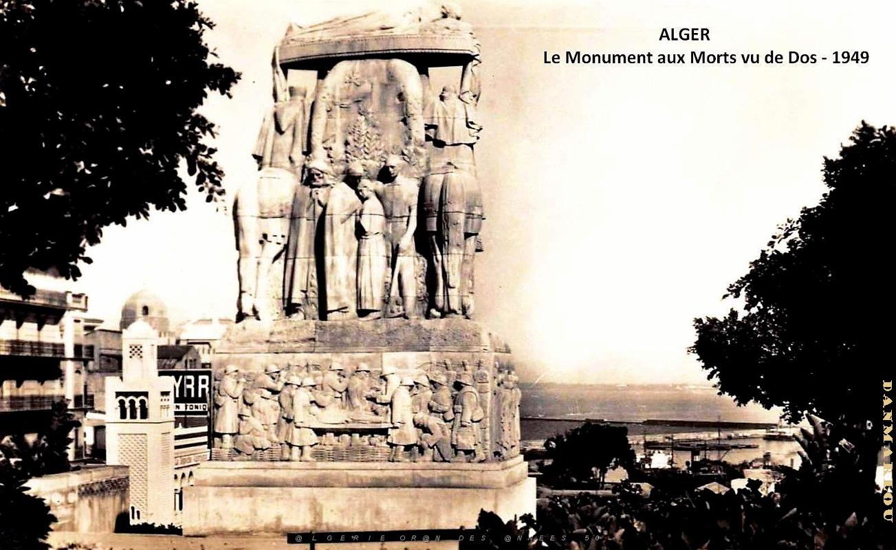 Alger - Monument aux Morts vu de dos - 1949.jpg